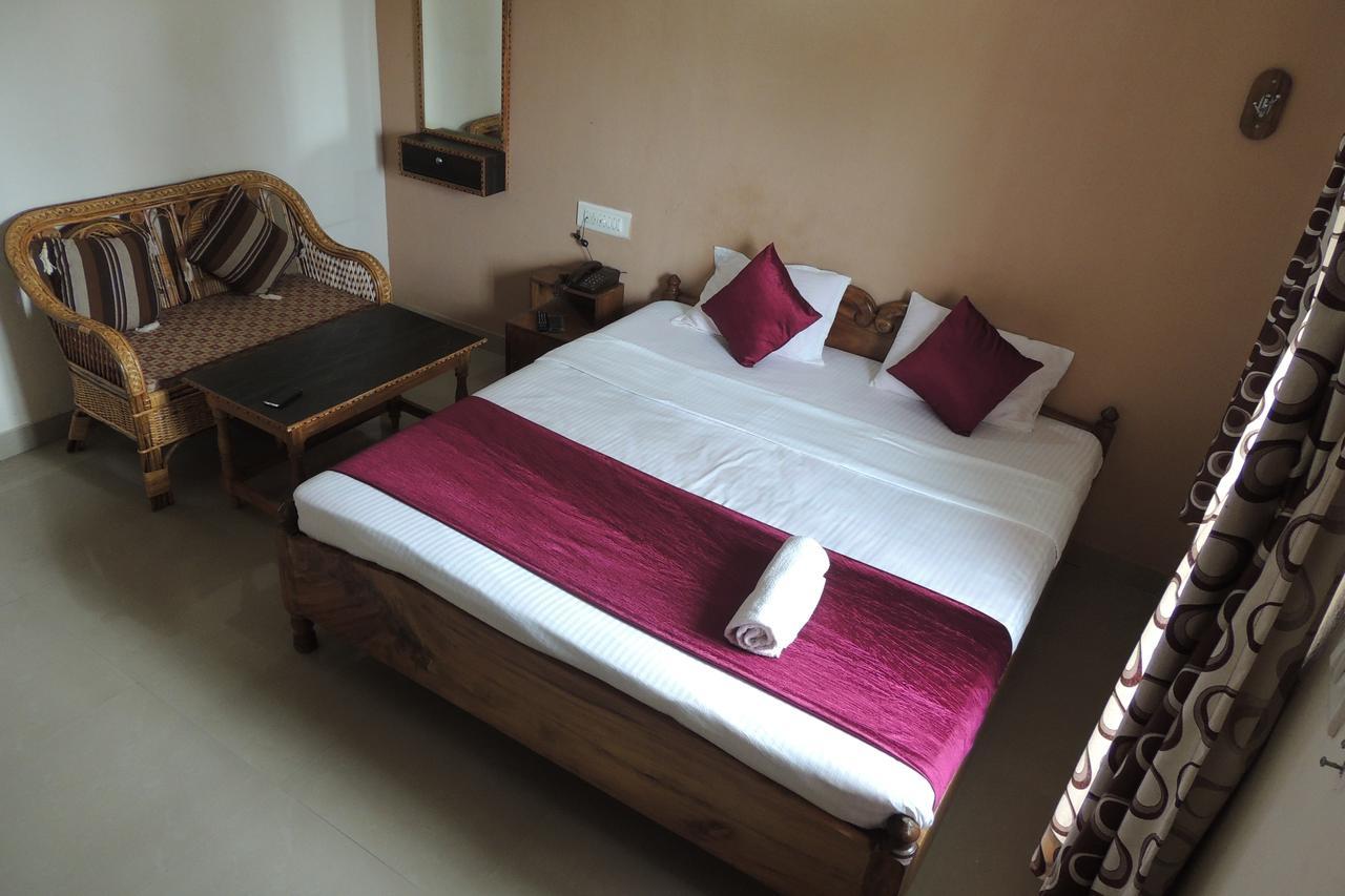 Surya Inn Konârak Extérieur photo