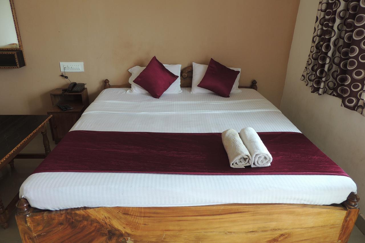 Surya Inn Konârak Extérieur photo