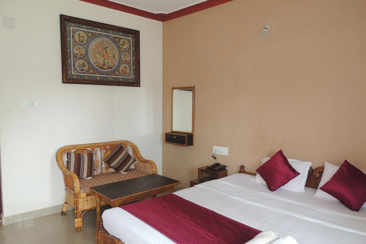 Surya Inn Konârak Extérieur photo